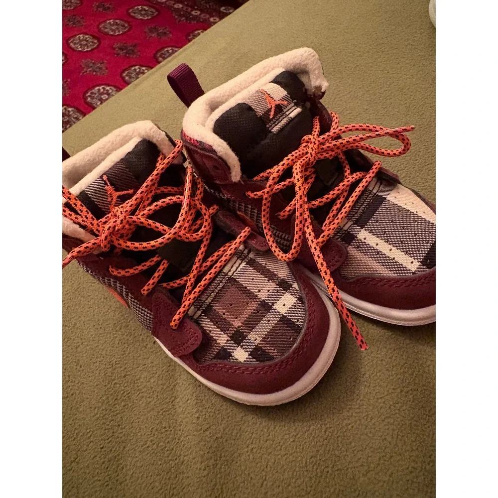 Nike Jordan Toddler High Top Sneakers Plaid Orange Laces Cozy Lined